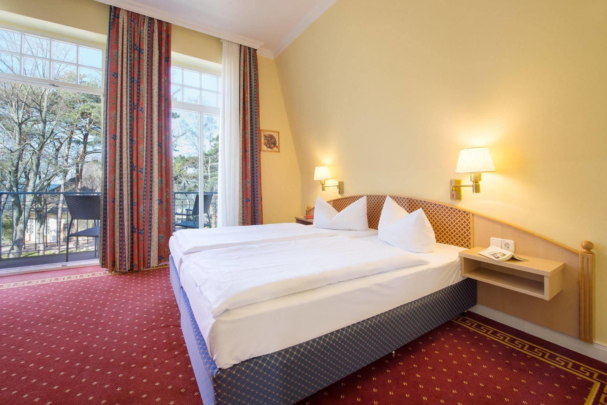 Aparthotel Kuehlungsborn, Villa Am Konzertgarten Buitenkant foto