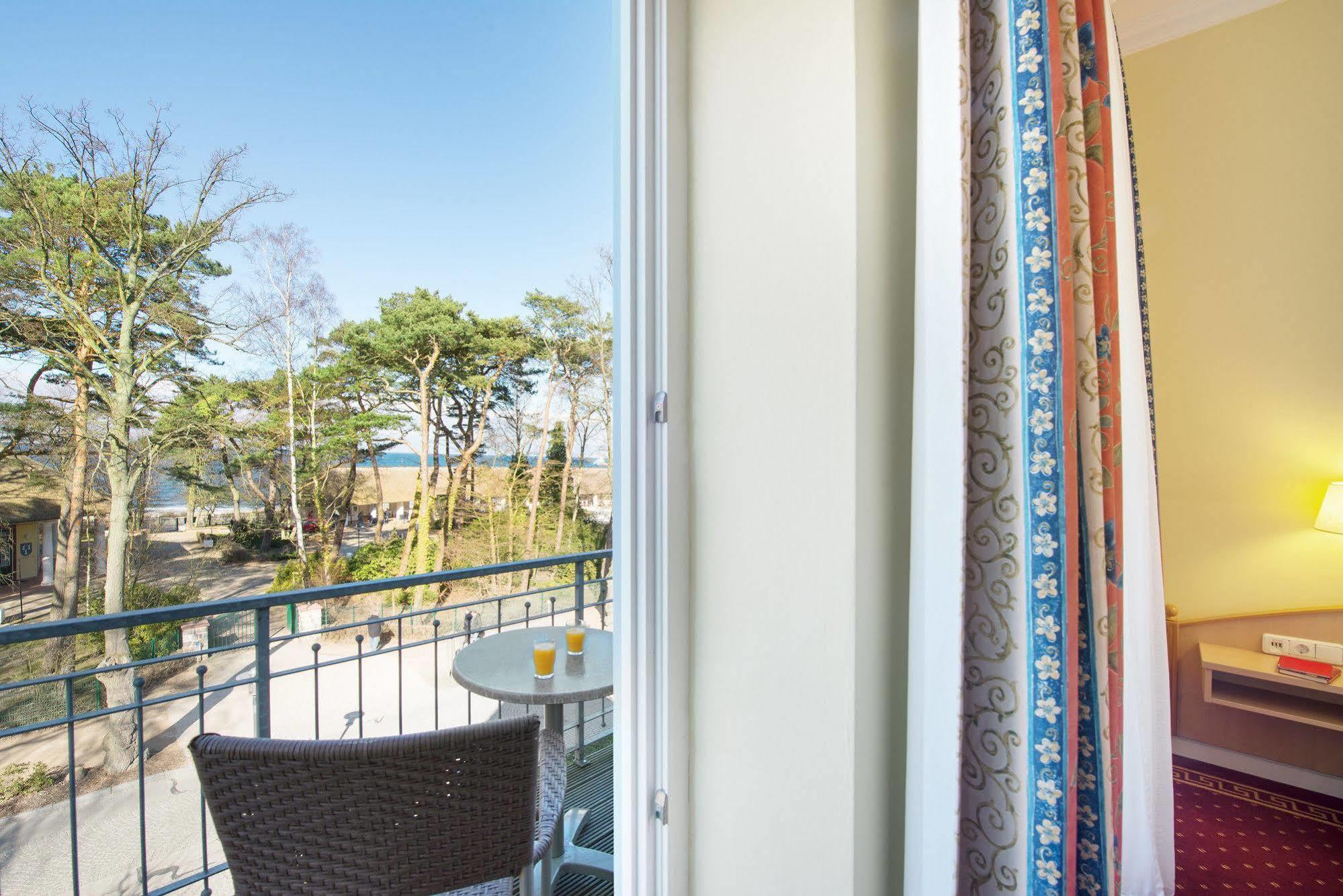 Aparthotel Kuehlungsborn, Villa Am Konzertgarten Buitenkant foto