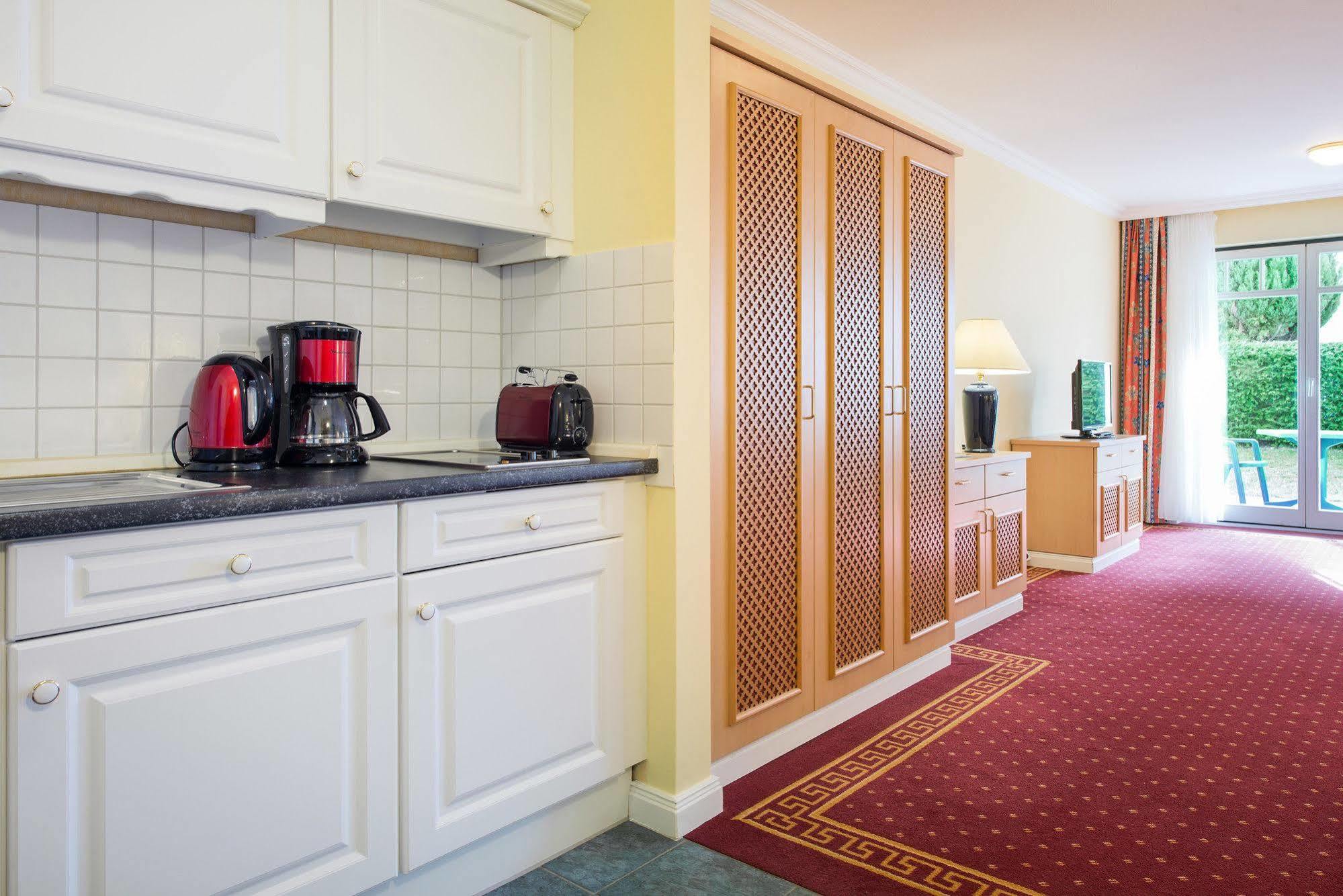 Aparthotel Kuehlungsborn, Villa Am Konzertgarten Buitenkant foto