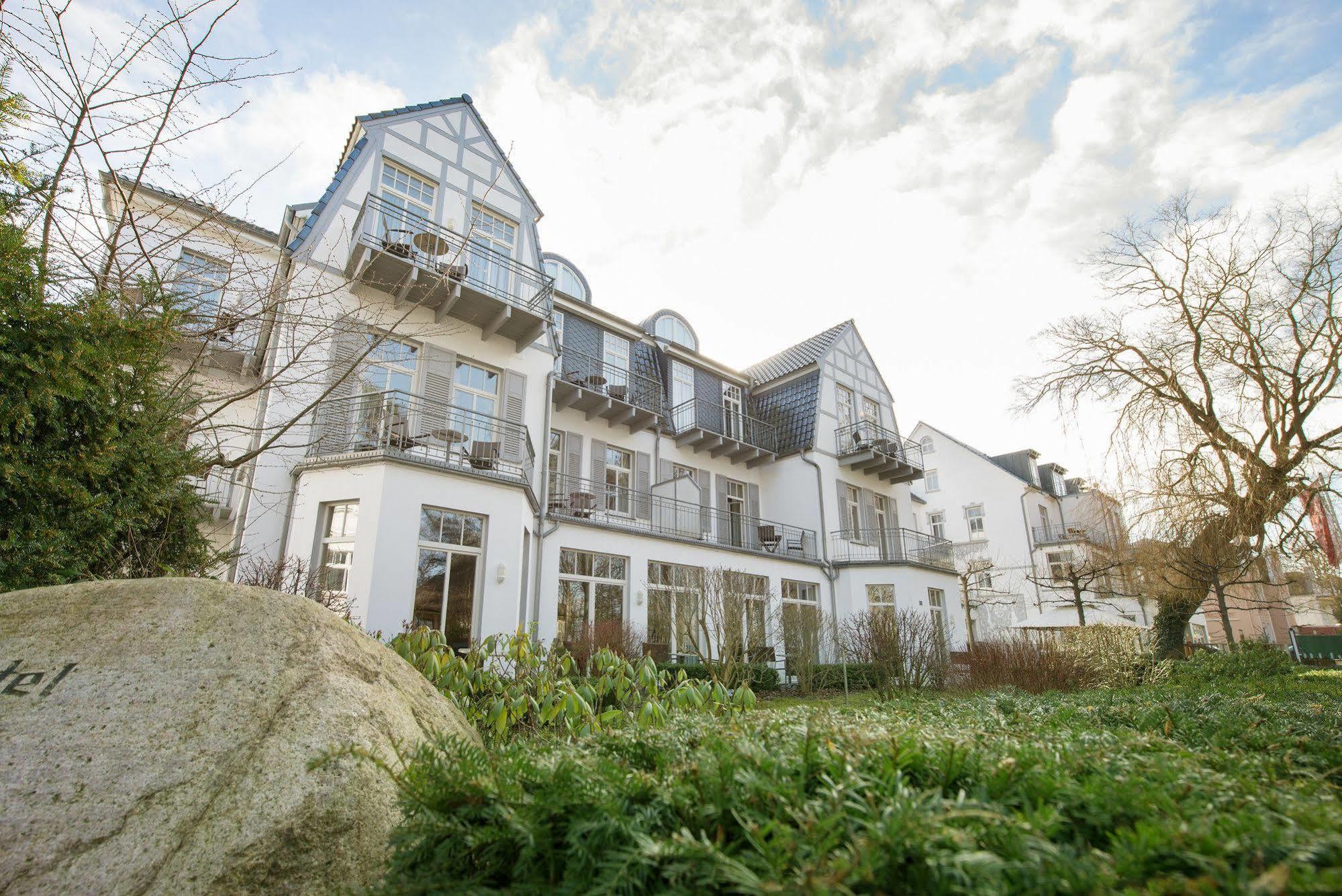 Aparthotel Kuehlungsborn, Villa Am Konzertgarten Buitenkant foto